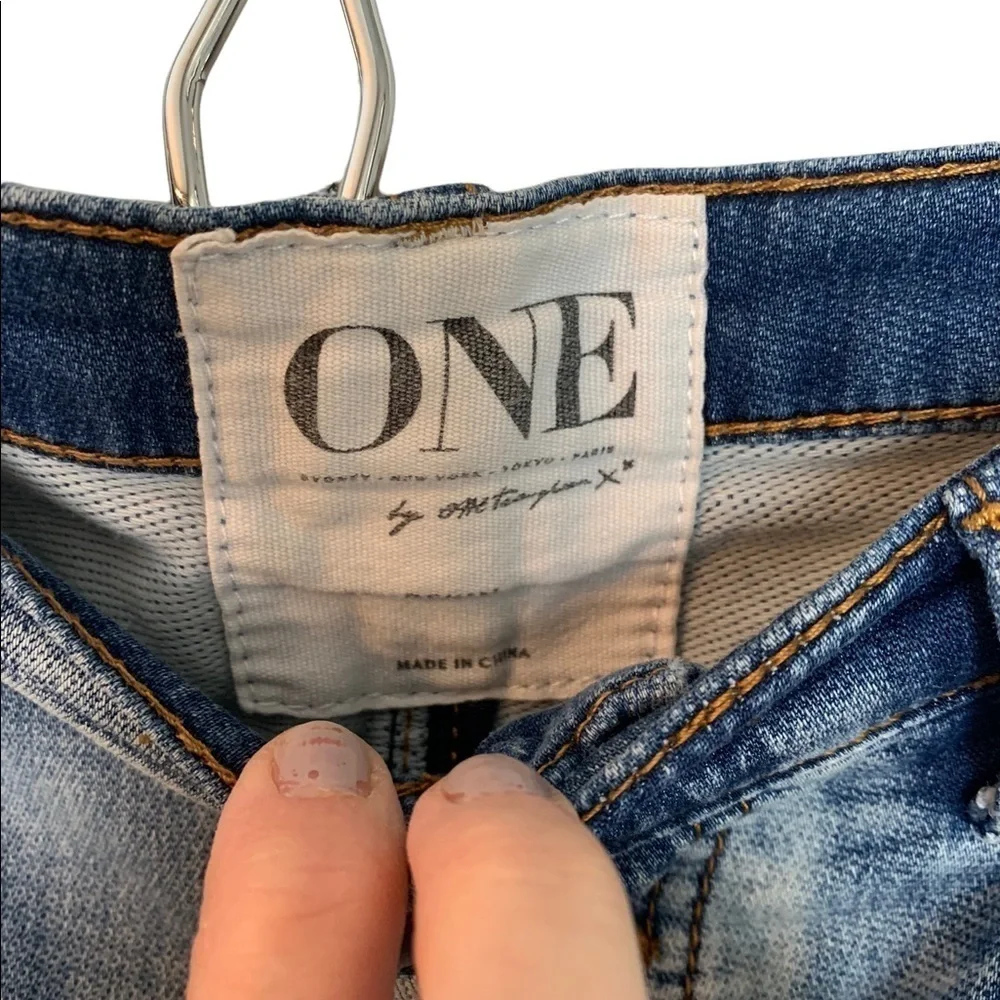 One Teaspoon Lovers Button Fly Jean Shorts Size 26